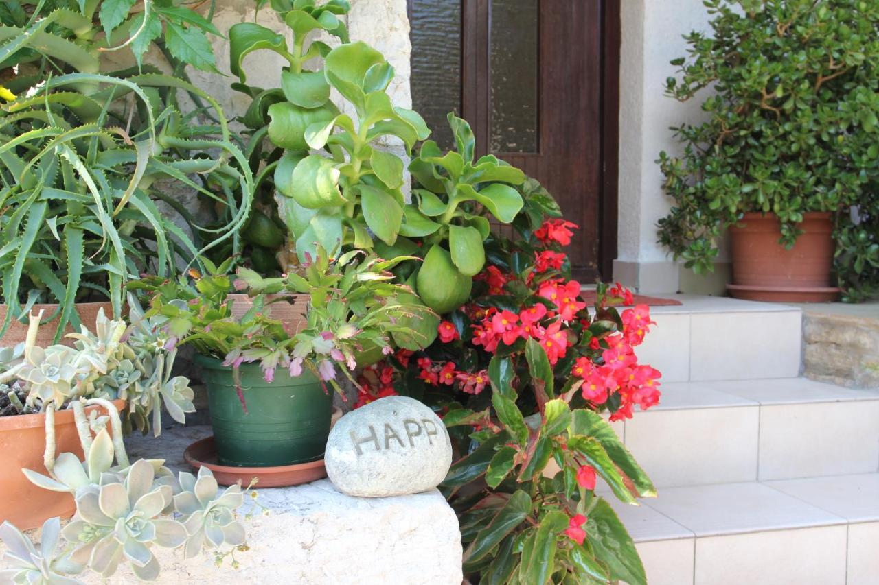 Rooms Ena روفينج المظهر الخارجي الصورة